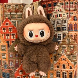 Chestnut Cocoa Labubu, Macaron